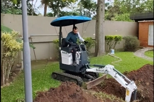 Mini Escavadeira